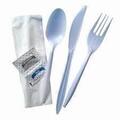 E176000 MED WT CUTLERY KIT W/S&P 250/CS
